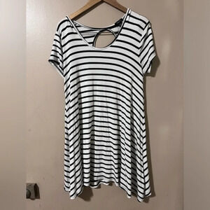 Rue21 MIDI dress in a size large